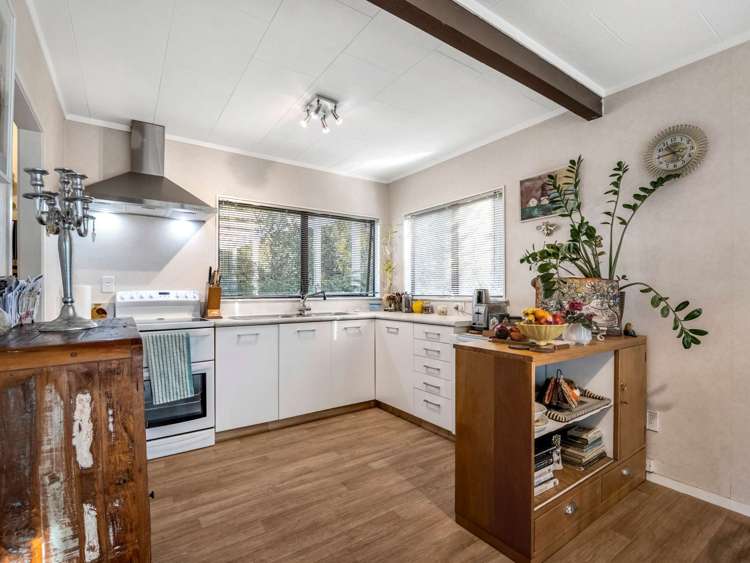 11 Oxford Road Lake Rotoma_8