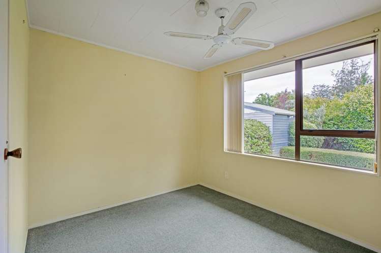 14 School Lane Kirwee_17