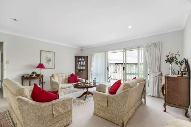 2/38 Ambleside Drive Northpark_3