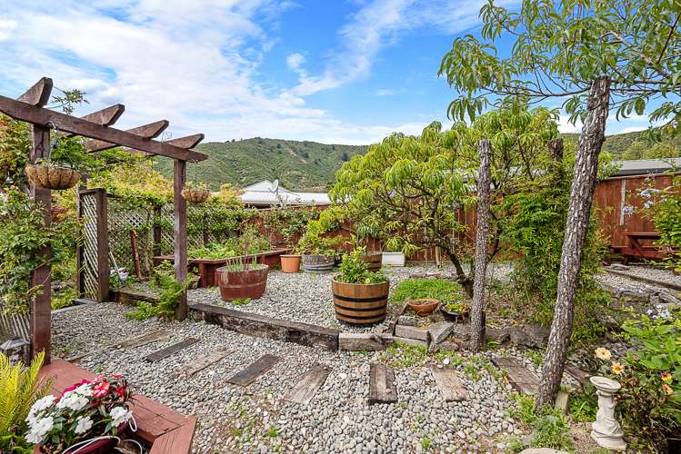 76 Moana View Road Waikawa_6