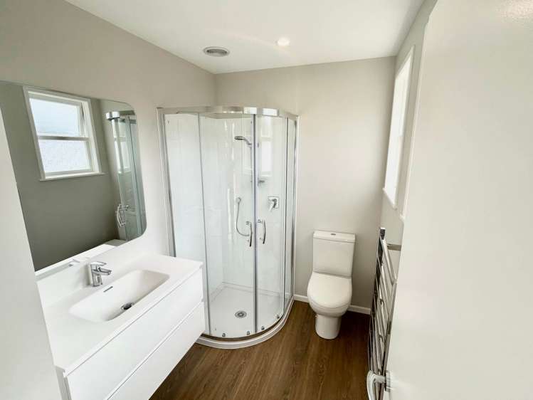 63 The Circle Manly_4