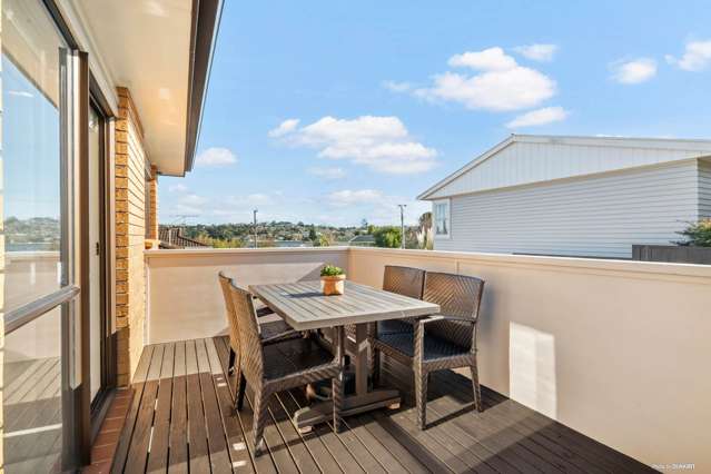 2/42 Howard Road Northcote_4