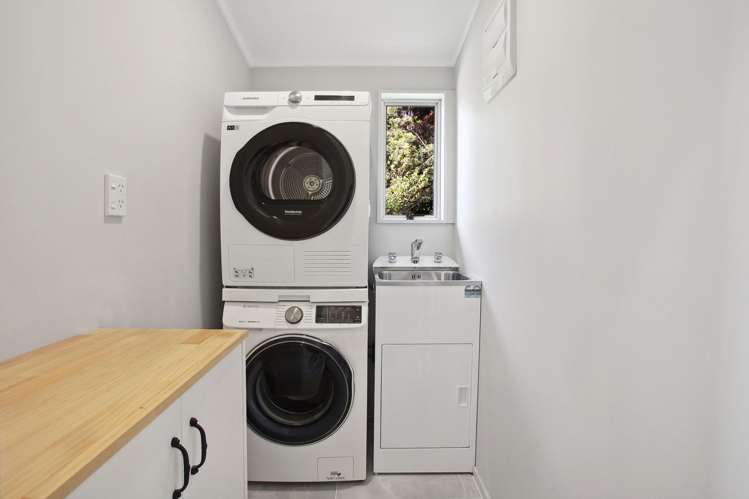 36 Sun Valley Hatfields Beach_20