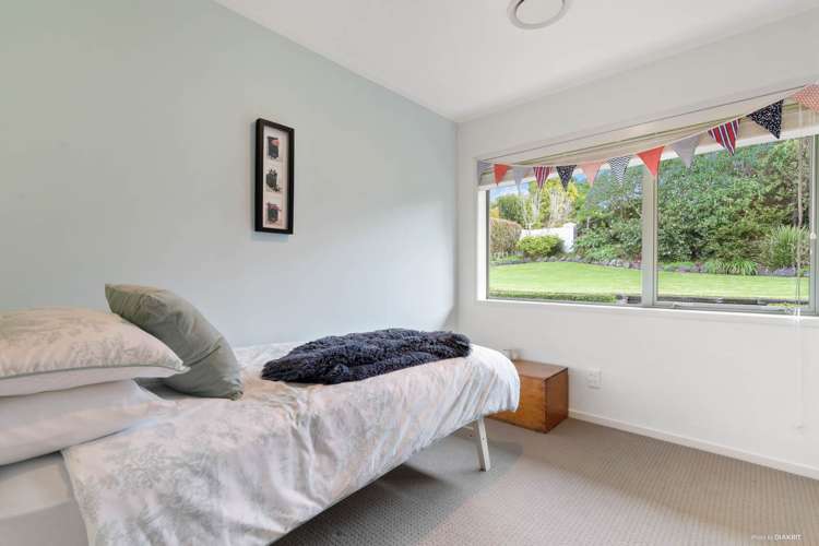 17 Seymour Road Mellons Bay_20