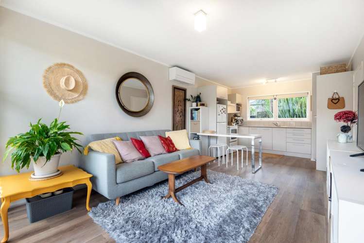 10/77 Old Lake Road Narrow Neck_3