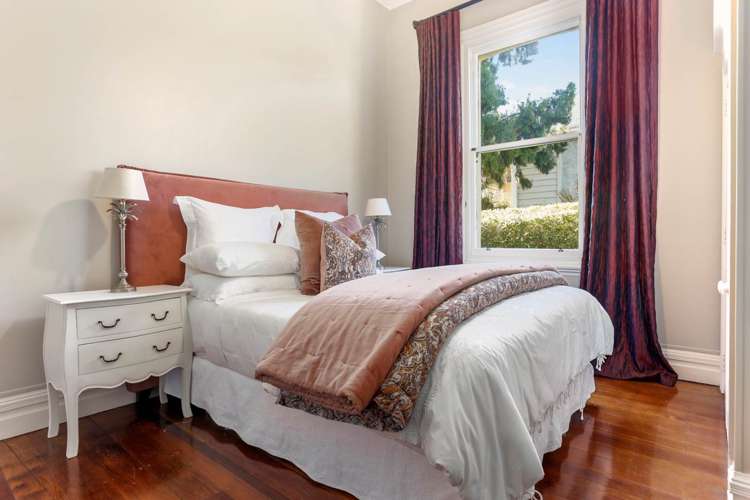 8 Claude Road Epsom_15