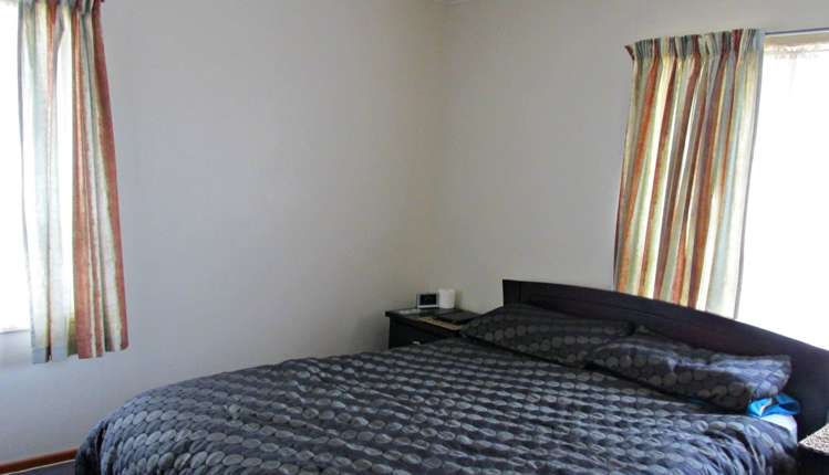 7 Mackenzie Street Te Atatu South_7