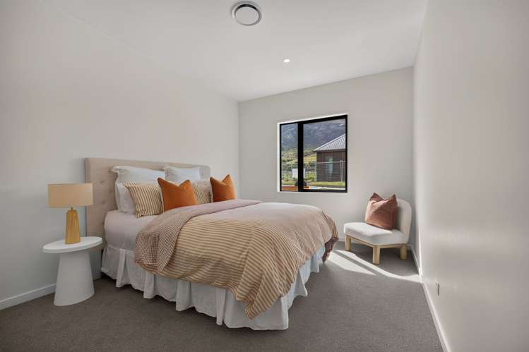 47 Little Owl Loop, Park Ridge Queenstown_12