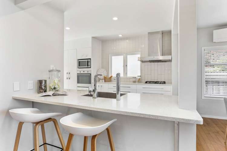 194 Te Atatu Road Te Atatu South_8