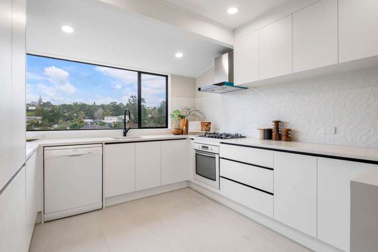 4 Seaford Place Murrays Bay_8