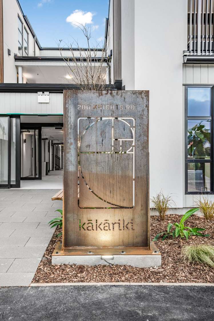 8/200 Knights Road Lower Hutt_15