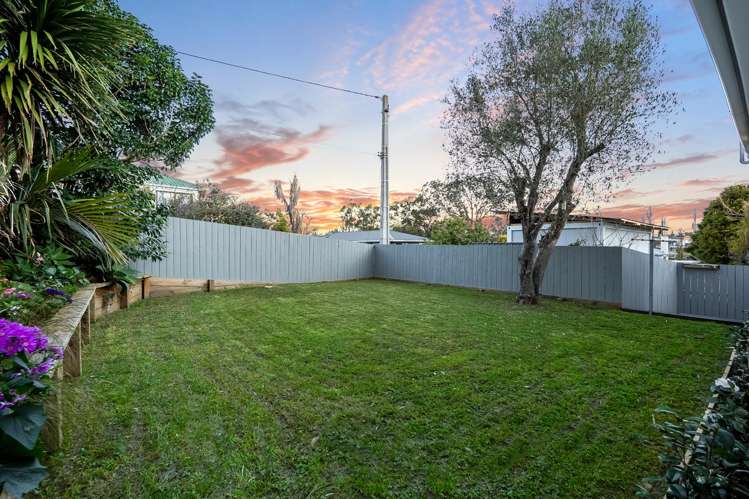 30A Lyttelton Avenue Forrest Hill_15