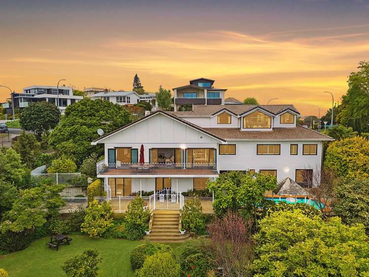 150 Lake Crescent Hamilton Lake_28