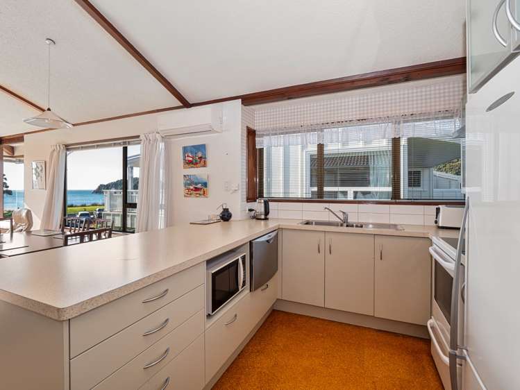 16A/16B Marine Parade Mt Maunganui_13