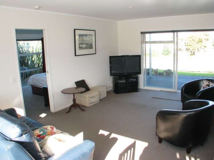 123 The Fairway Matarangi_3