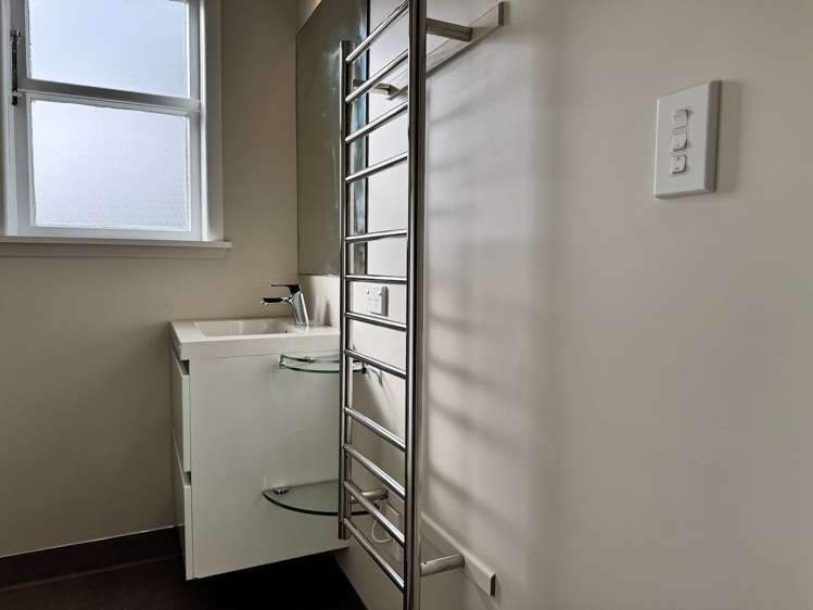 9 Lincoln Avenue Tawa_7