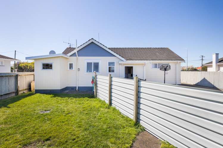 20 Avenue Road Foxton_19