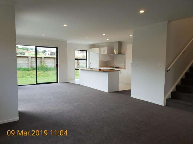 54 Featherstone Drive 2743_1