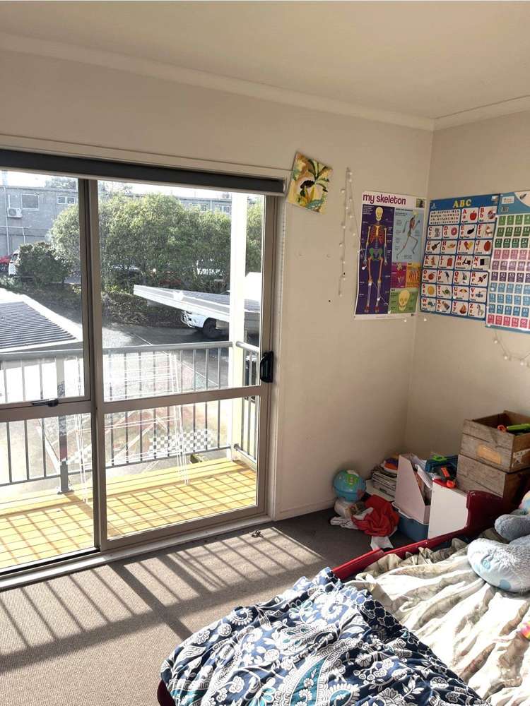 20/94 Glengarry Road Glen Eden_13