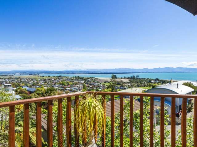 32a Stansell Avenue Moana_1