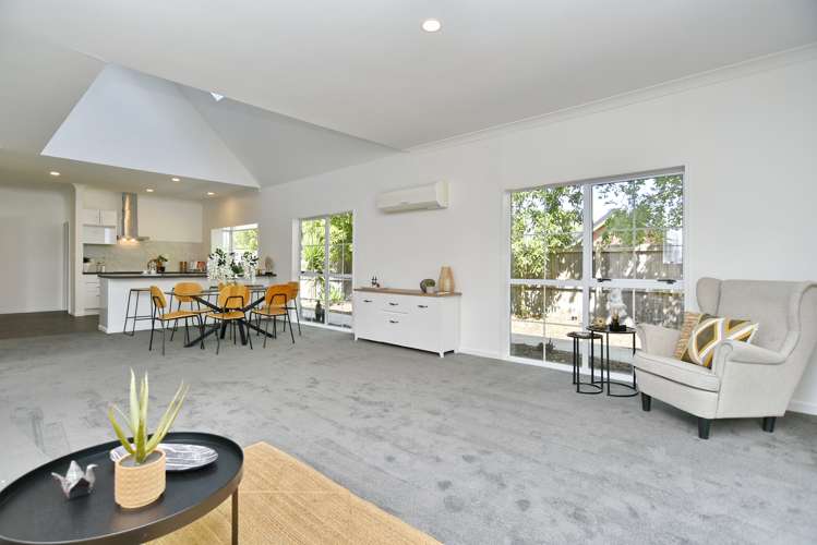 18 Travis Country Drive Burwood_5