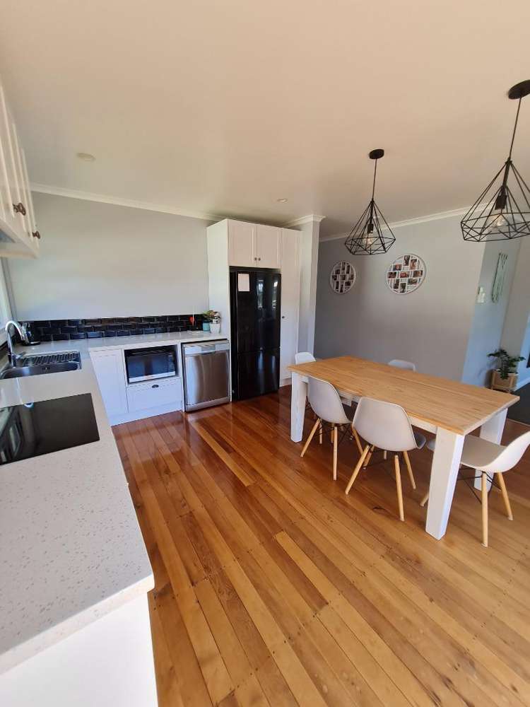 8 Solway Terrace Bell Block_4