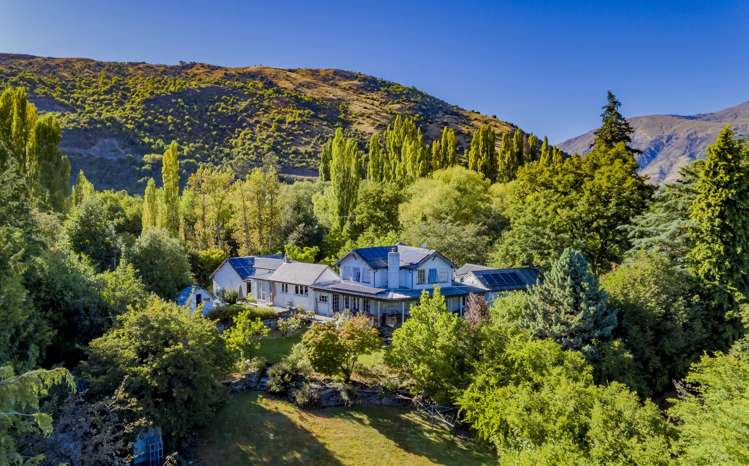 3 Whitechapel Road Arrow Junction_9