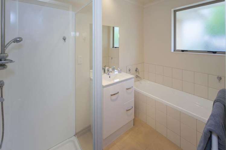 27 Carol Lee Place Albany Heights_4