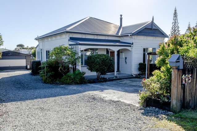 Charming Hokitika villa