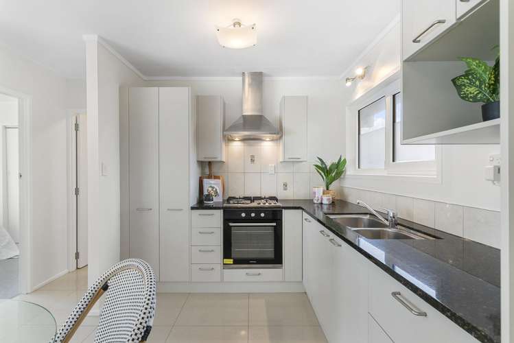 6/5 Orakei Road Remuera_3