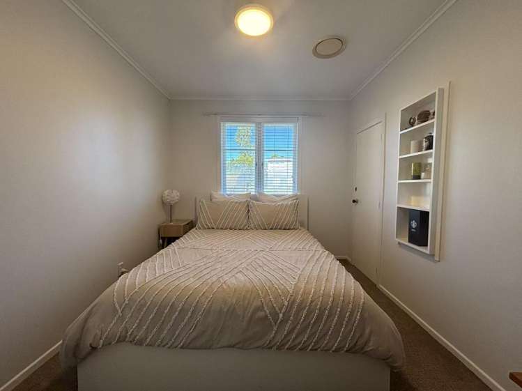 120 Vodanovich Road Te Atatu South_15