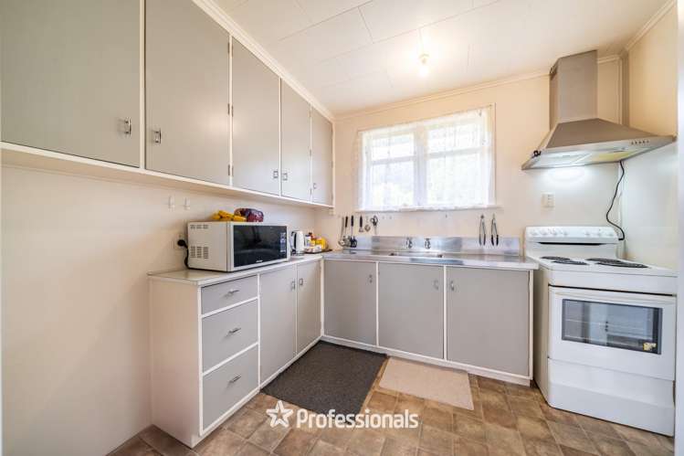 10a and b Poole Crescent Wainuiomata_24