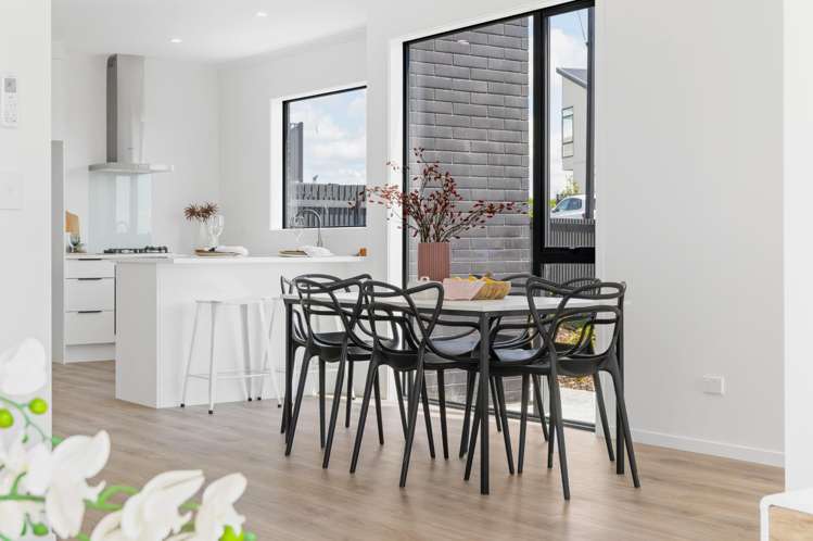 1/17 Halo Green Peacocke_6