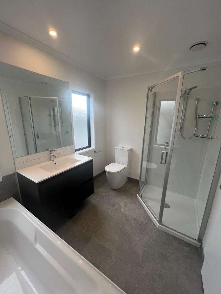 27A Henry Tayler Rise Milldale_6