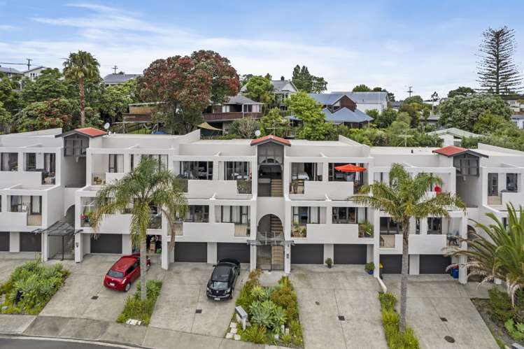 8/8 Monte Cassino Place Birkdale_7