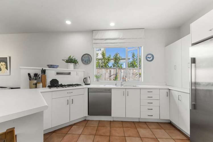 2b Church Street Devonport_6