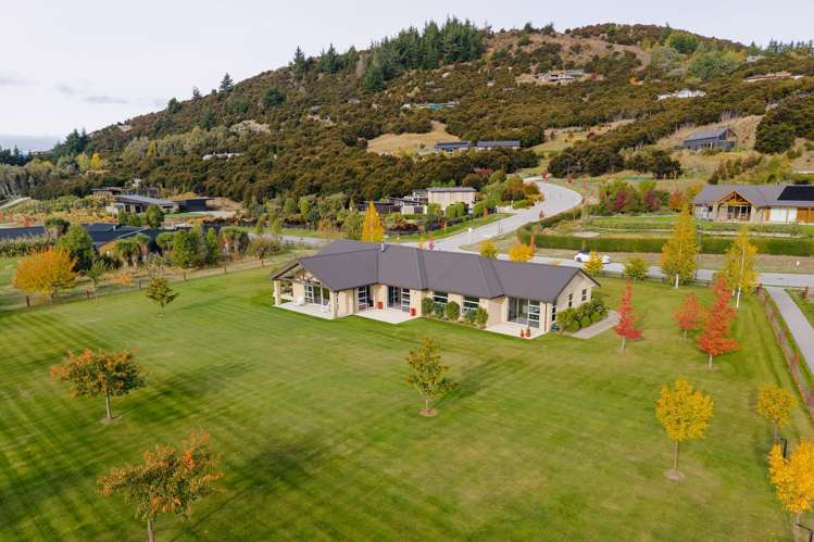 8 Hidden Hills Drive Wanaka_40
