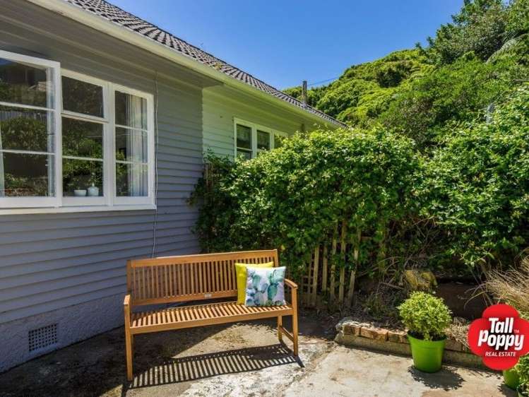 83 Sunshine Avenue Karori_6