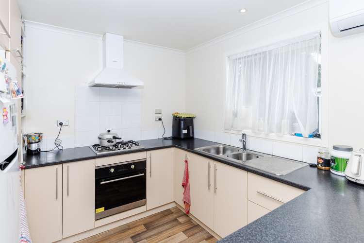 6 Liston Crescent Hillcrest_27