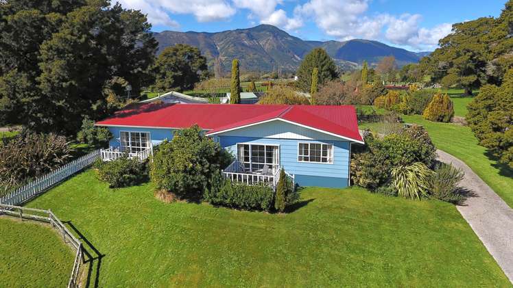 17 Hamama Road Takaka_12