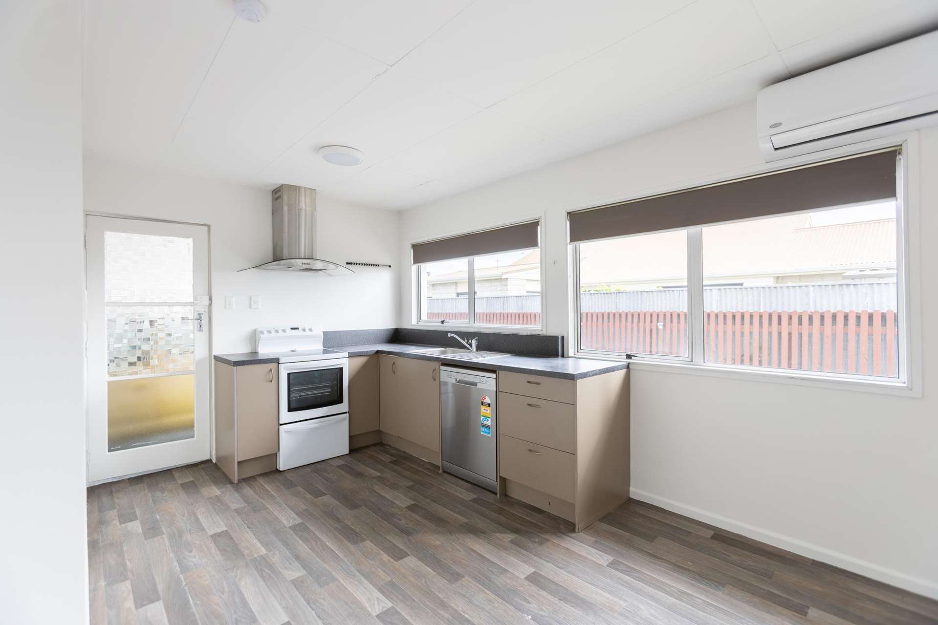 6/8 Lee Road Taradale_0