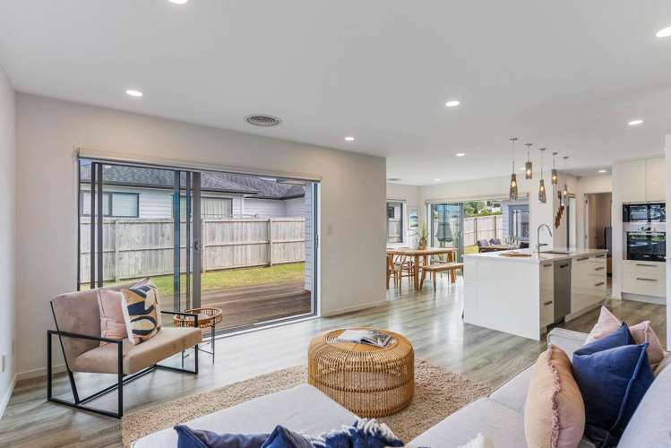 11 Flavell Drive Orewa_5