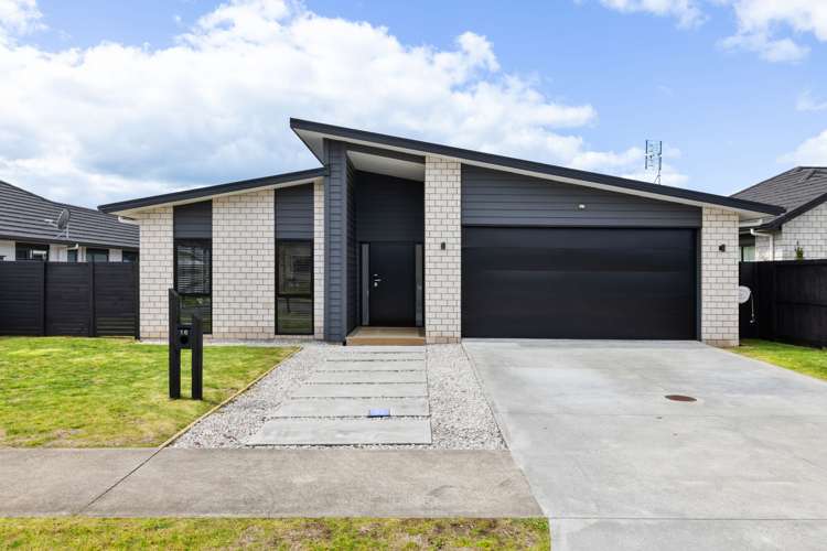 16 Maggie Place Chartwell_1
