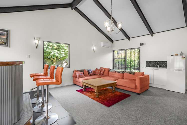 52 Mcenroe Grove Naenae_11