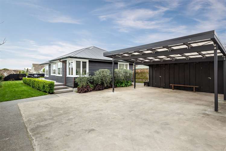 29 Main Road Redcliffs_20