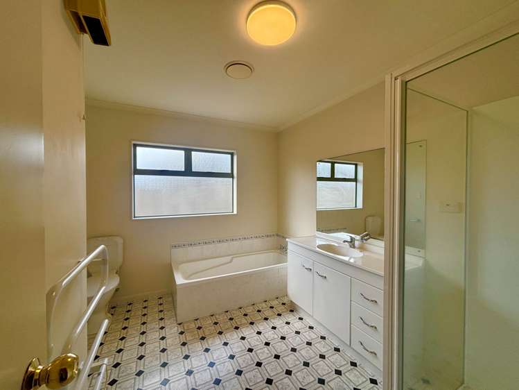 4 Francis Skinner Place Orewa_6