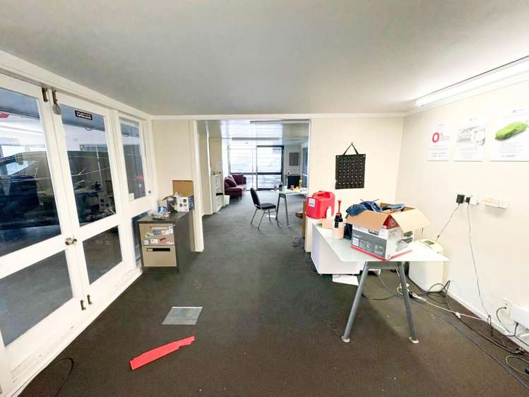 332 - 334 Church Street Penrose_5