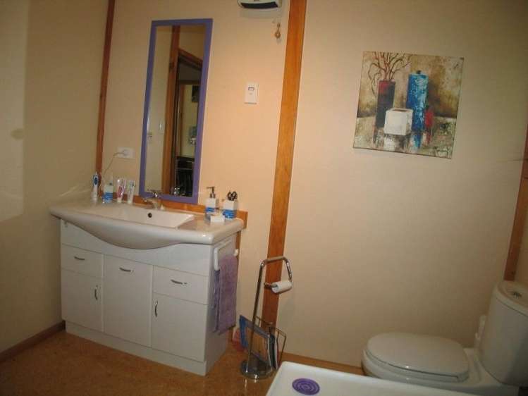 746 Queen Charlotte Drive Havelock_12