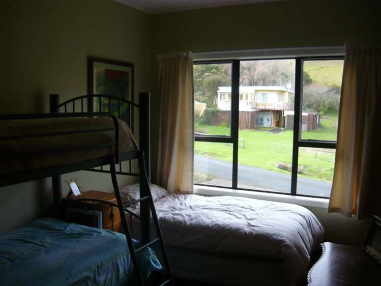 13 Regent Street Whakapirau_16