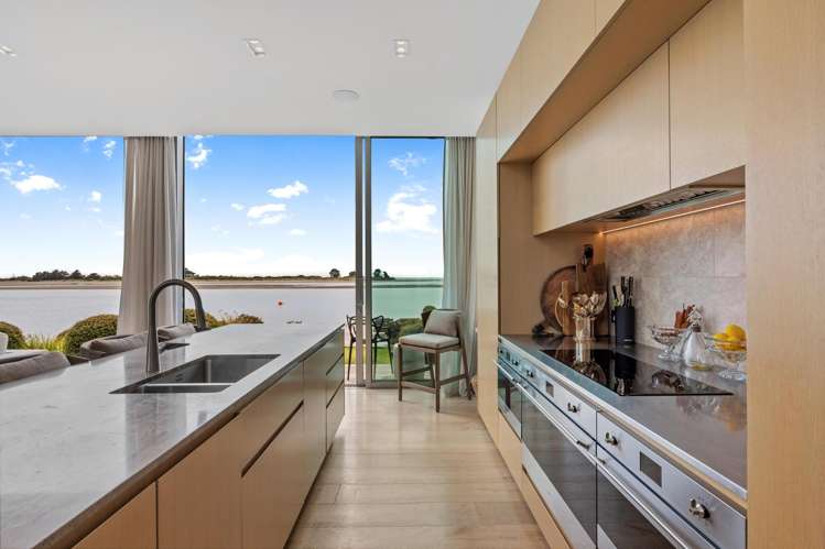 153 Main Road Moncks Bay_22